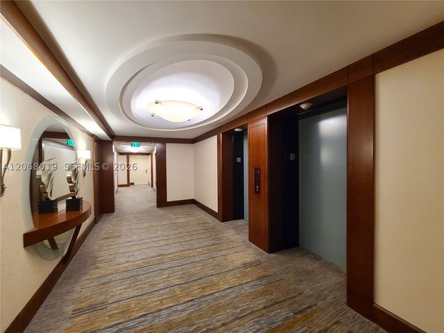 1581 Brickell Ave 2- Prking 1907, Miami, FL 33129