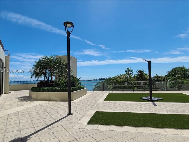 1581 Brickell Ave 2- Prking 1907, Miami, FL 33129