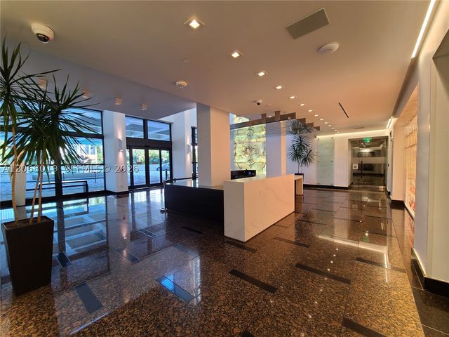 1581 Brickell Ave 2- Prking 1907, Miami, FL 33129