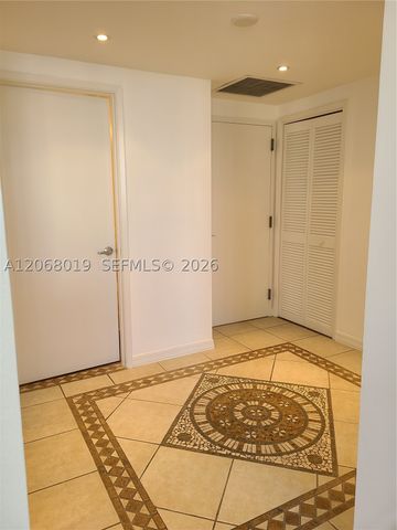 1581 Brickell Ave 2- Prking 1907, Miami, FL 33129