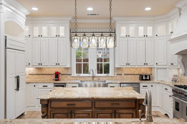 1029 Long Isles Lane, Lewisville, TX 75056