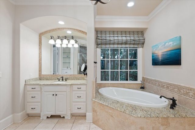 1029 Long Isles Lane, Lewisville, TX 75056