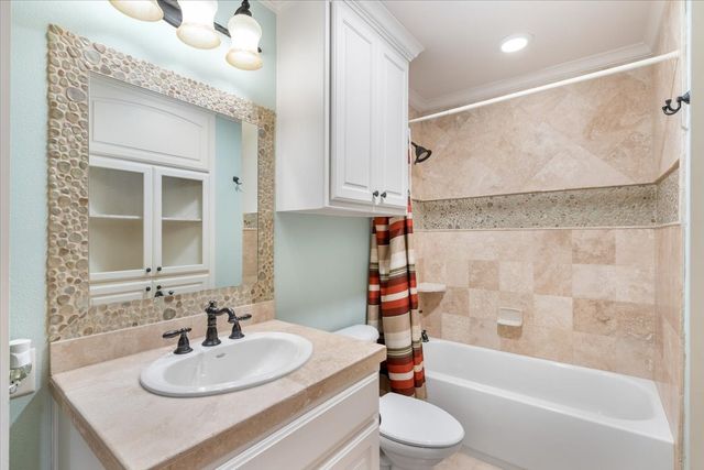1029 Long Isles Lane, Lewisville, TX 75056