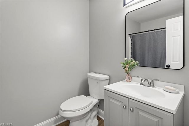 4 Sharon Drive, Thomasville, NC 27360