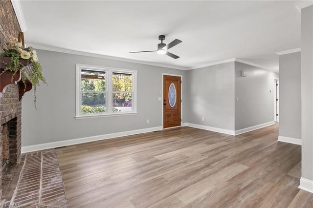4 Sharon Drive, Thomasville, NC 27360