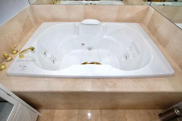 19955 NE 38th Ct 1101, Aventura, FL 33180