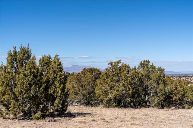 28 PASEO DEL HALCON, Santa Fe, NM 87506