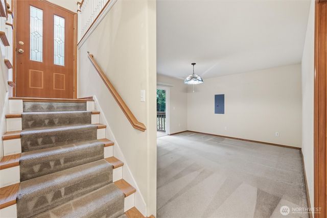 36 Holly View Way, Bellingham, WA 98229