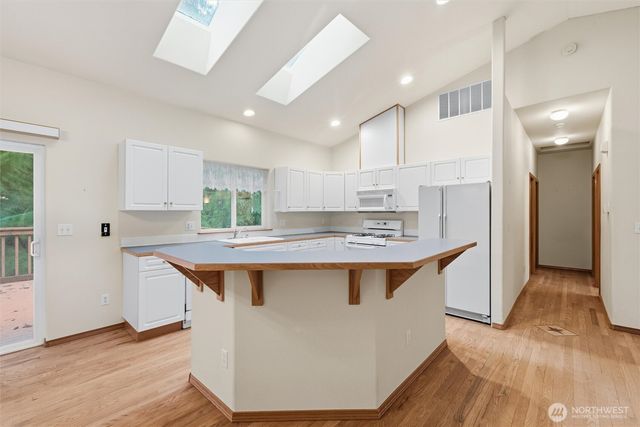 36 Holly View Way, Bellingham, WA 98229