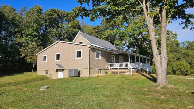 558 Pinewood Drive, Bedford, IN 47421