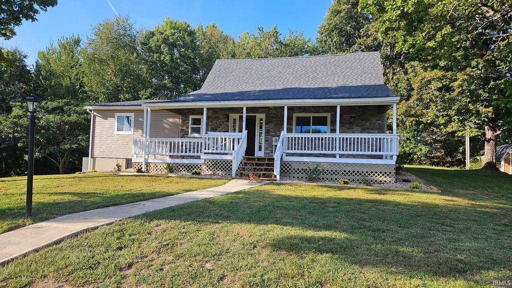 558 Pinewood Drive, Bedford, IN 47421