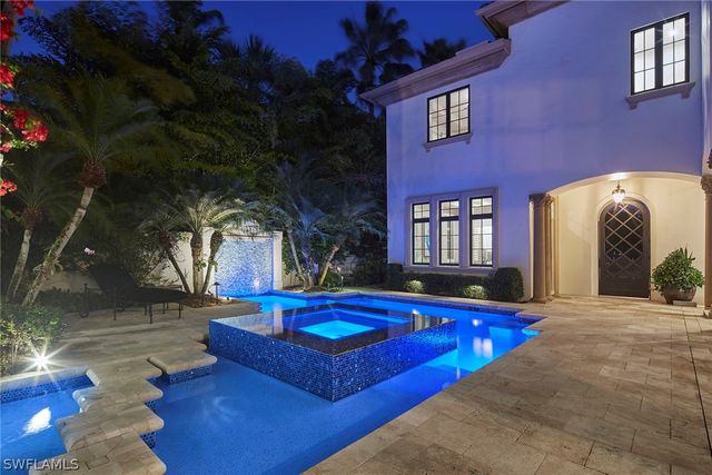 15251 Medici WAY, Naples, FL 34110