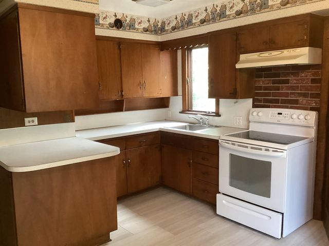 1800 Kosciuszko Avenue, Bay City, MI 48708