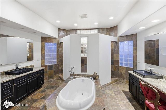 67480 Halibut Road, Ninilchik, AK 99639