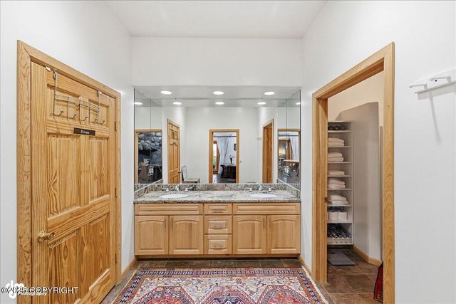 67480 Halibut Road, Ninilchik, AK 99639