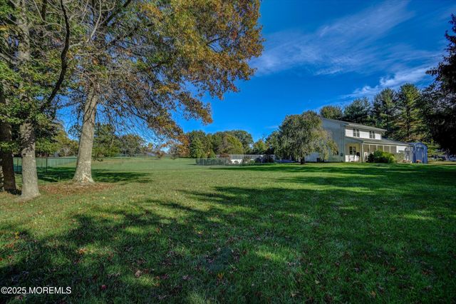 75 N Rochdale Avenue, Millstone, NJ 08535