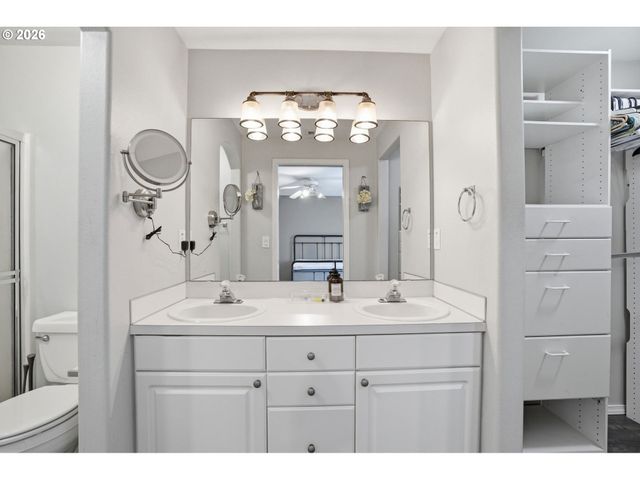 2115 Se 186TH Ave, Vancouver, WA 98683