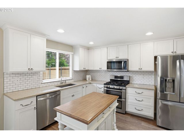 2115 Se 186TH Ave, Vancouver, WA 98683