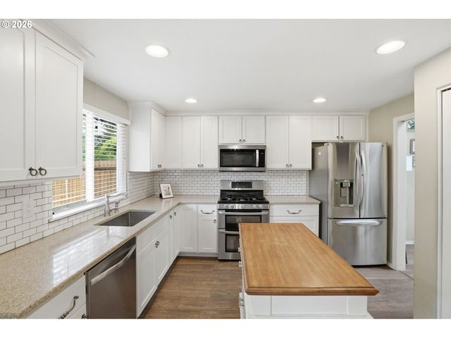 2115 Se 186TH Ave, Vancouver, WA 98683