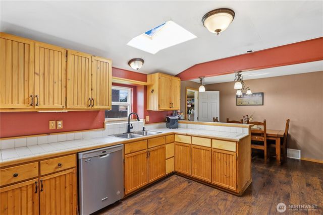 170 S B Street, Buckley, WA 98321