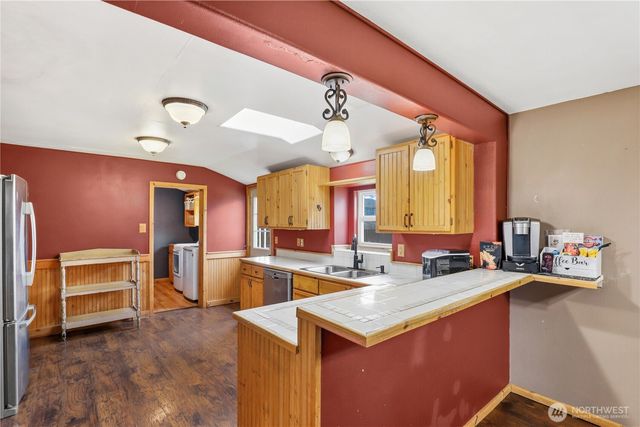 170 S B Street, Buckley, WA 98321