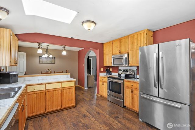 170 S B Street, Buckley, WA 98321