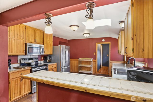 170 S B Street, Buckley, WA 98321