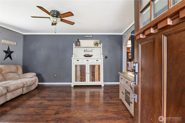 170 S B Street, Buckley, WA 98321