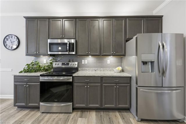 1800 Whites LNDG, Chesapeake, VA 23321