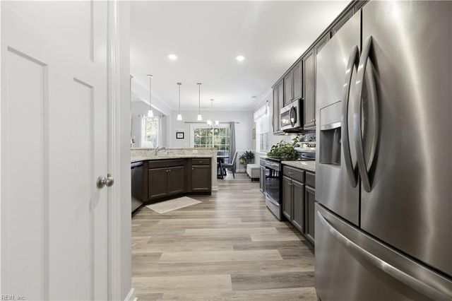 1800 Whites LNDG, Chesapeake, VA 23321