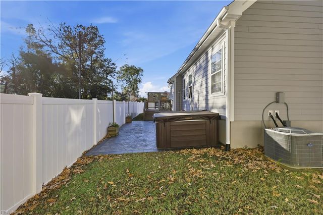 1800 Whites LNDG, Chesapeake, VA 23321