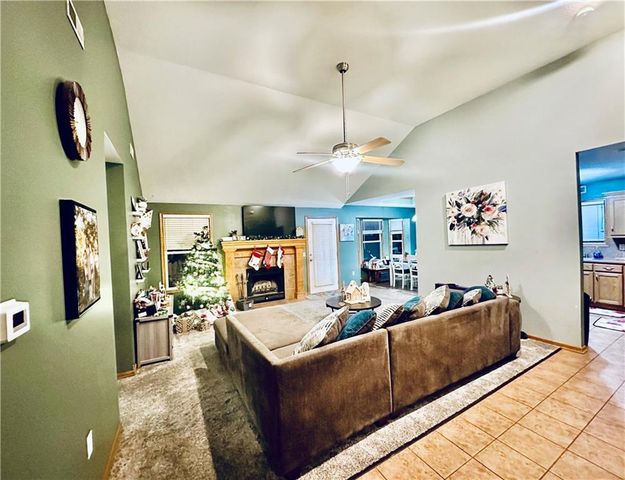 307 Division Street, Knob Noster, MO 65336