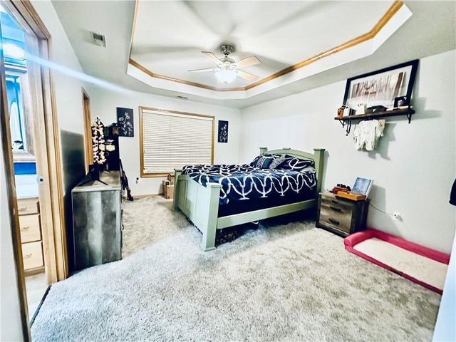 307 Division Street, Knob Noster, MO 65336