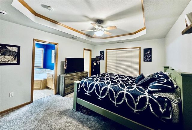 307 Division Street, Knob Noster, MO 65336