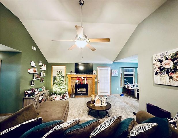 307 Division Street, Knob Noster, MO 65336