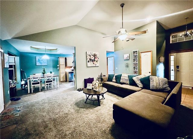 307 Division Street, Knob Noster, MO 65336