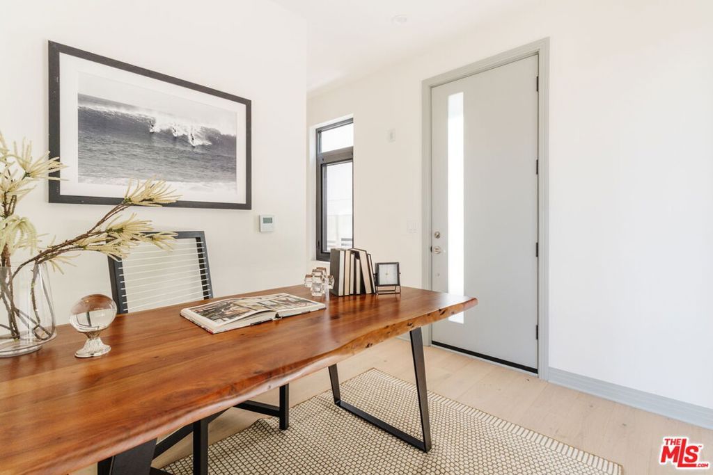 1051 N Spaulding Avenue E, West Hollywood, CA 90046 — photo 2