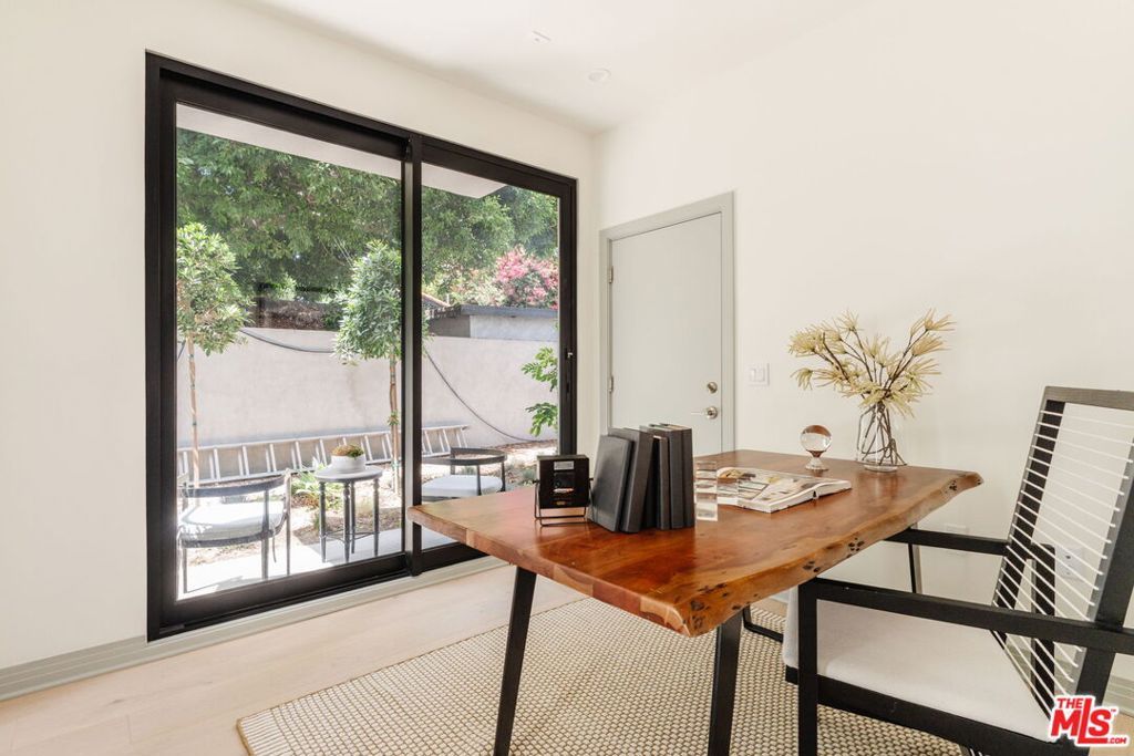 1051 N Spaulding Avenue E, West Hollywood, CA 90046 — photo 4