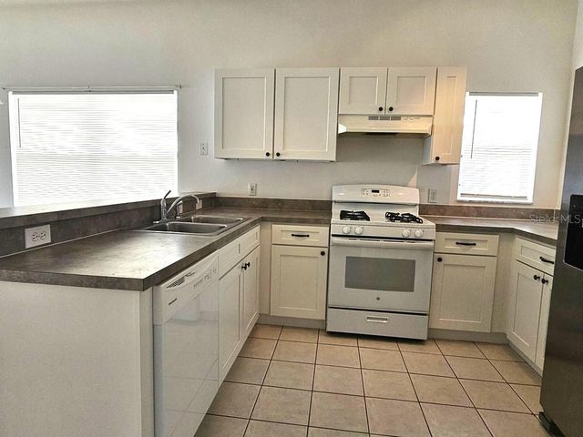 7625 CLOVELLY PARK PLACE, Apollo Beach, FL 33572