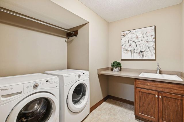 7461 Merrimac Lane N, Maple Grove, MN 55311