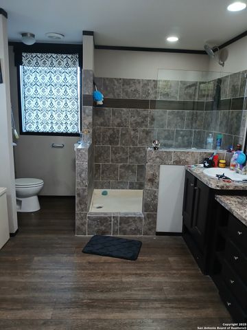 2161 FM 888, Beeville, TX 78102