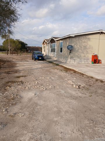 2161 FM 888, Beeville, TX 78102