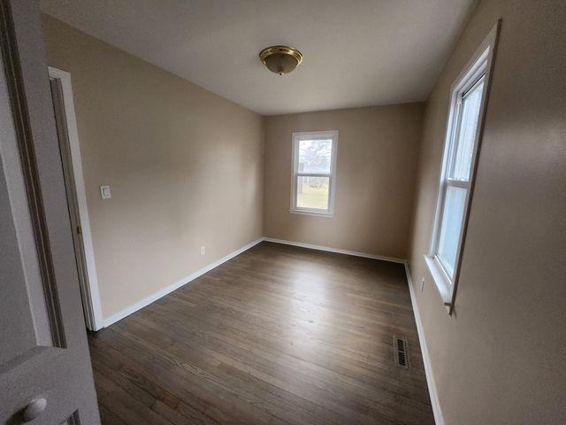 3811 N Park Street, Westmont, IL 60559