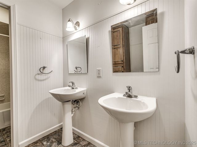 25606 S Desert Trail, Claremore, OK 74019