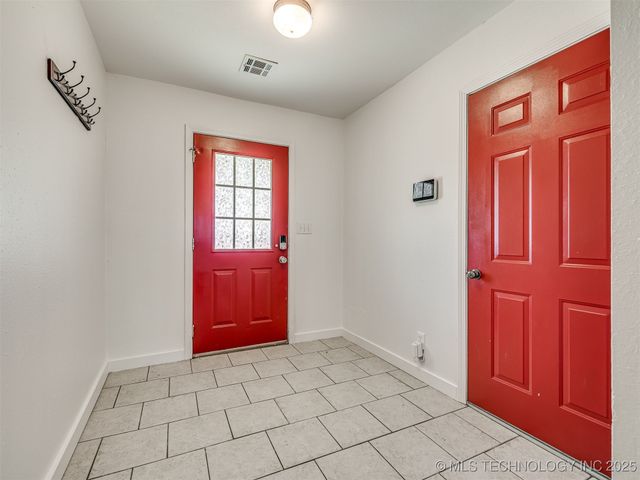 25606 S Desert Trail, Claremore, OK 74019