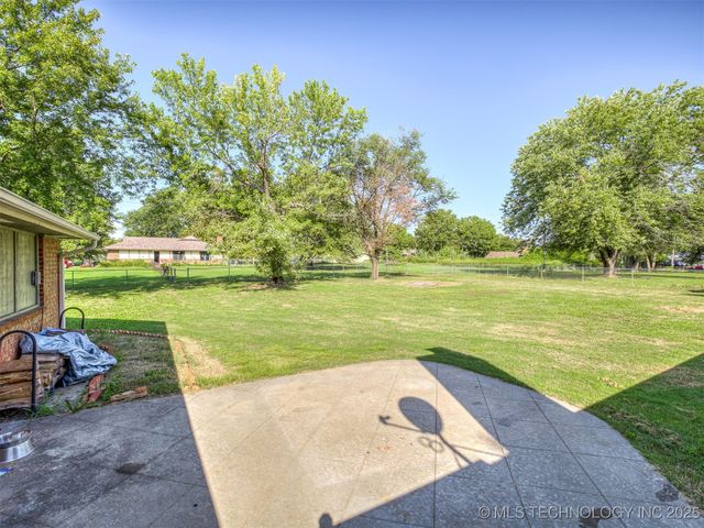25606 S Desert Trail, Claremore, OK 74019