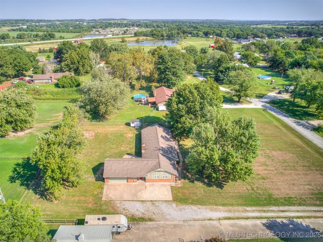 25606 S Desert Trail, Claremore, OK 74019