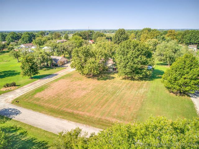 25606 S Desert Trail, Claremore, OK 74019