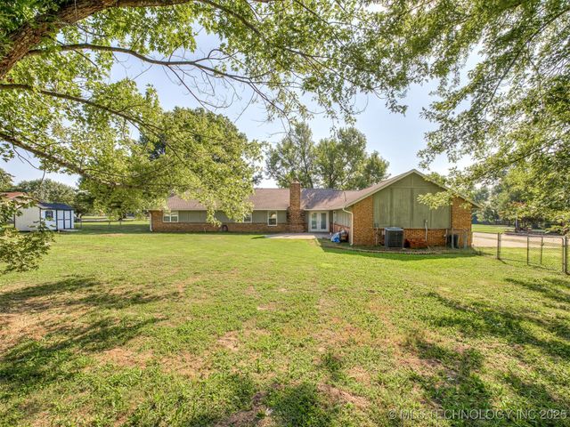 25606 S Desert Trail, Claremore, OK 74019