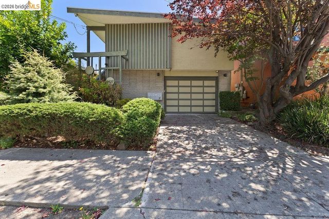 2427 McKinley Ave, Berkeley, CA 94703